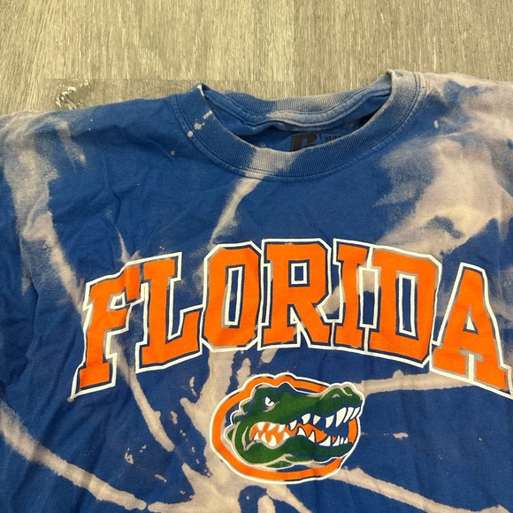 University of Florida Cropped Shirt Size Medium - Picture 2 of 5